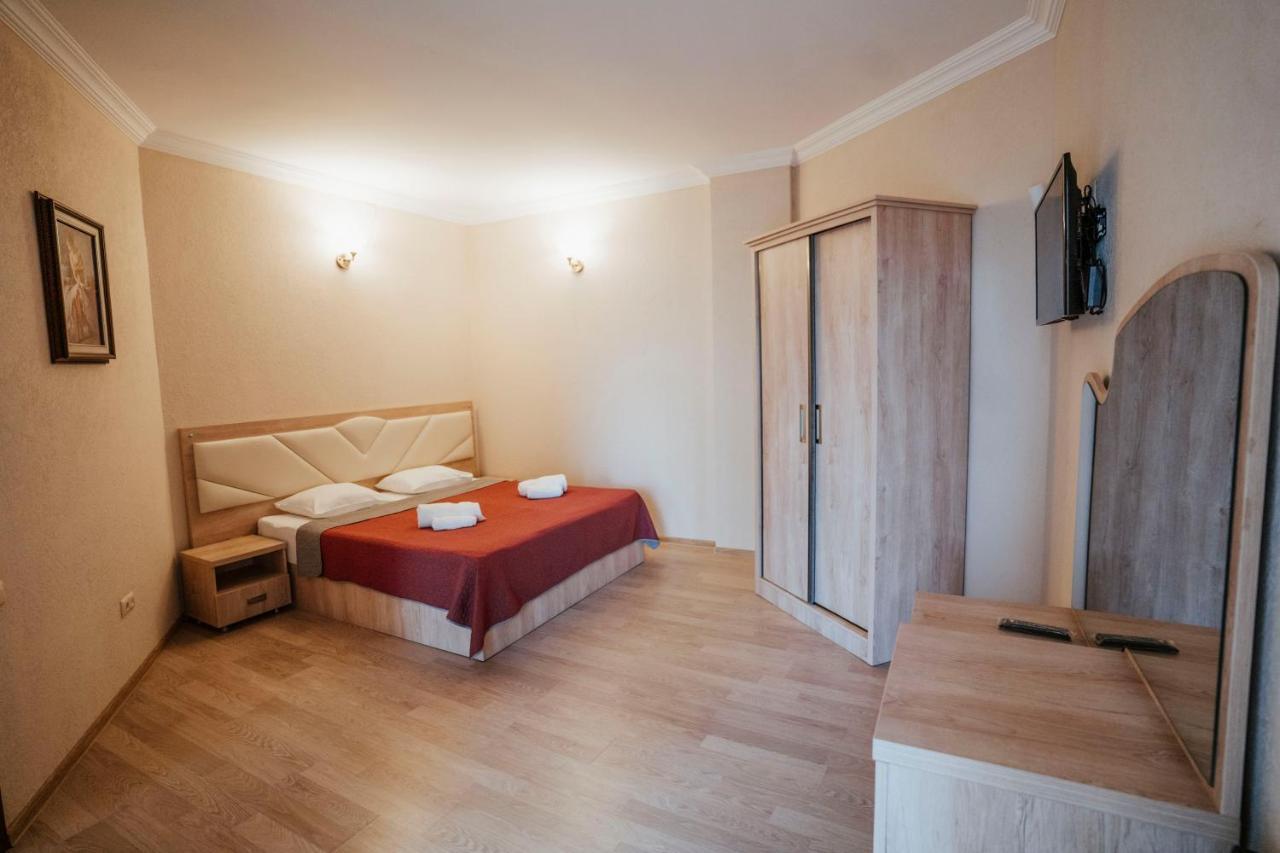 Hotel General Batumi Ngoại thất bức ảnh