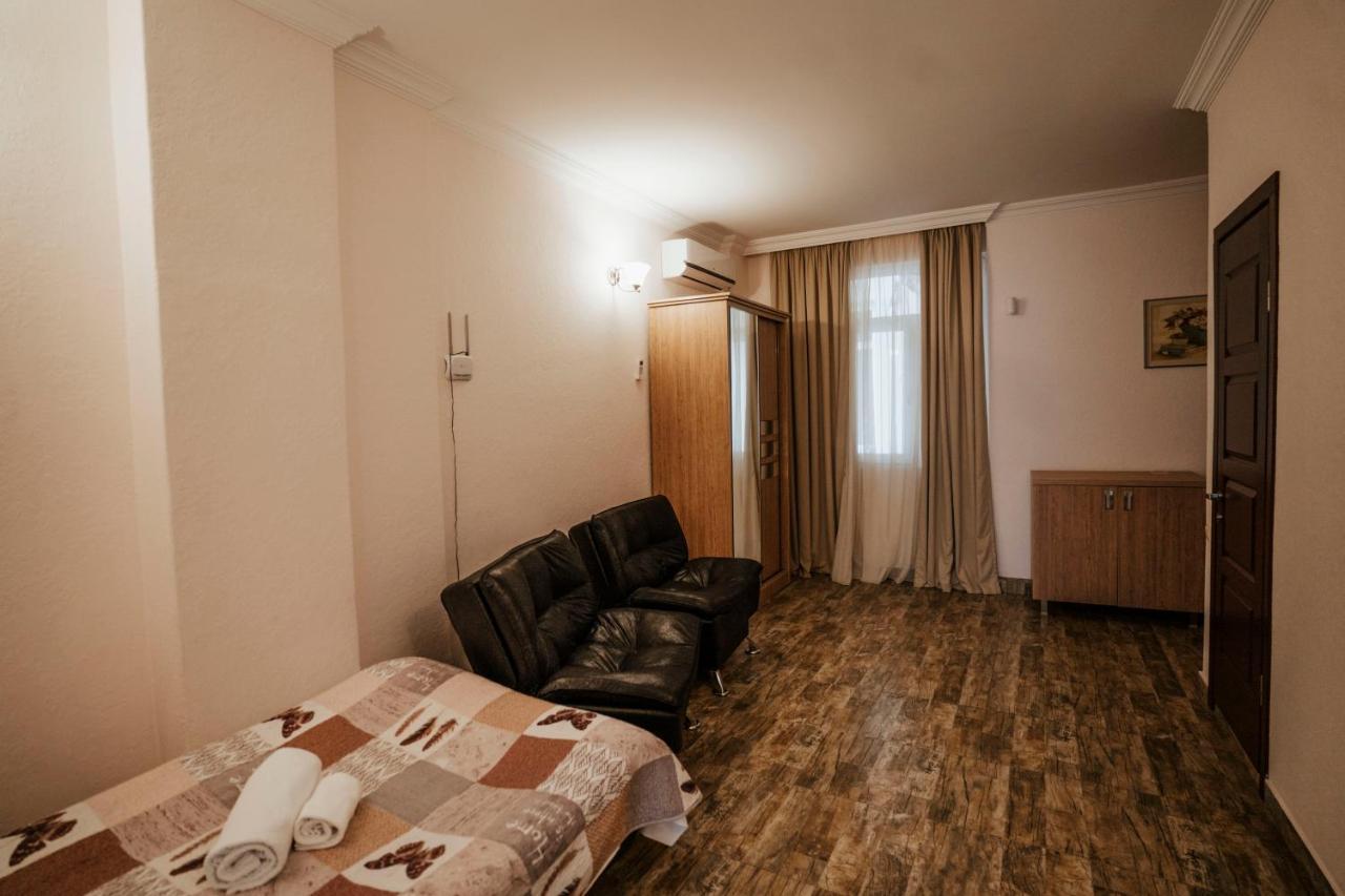 Hotel General Batumi Ngoại thất bức ảnh