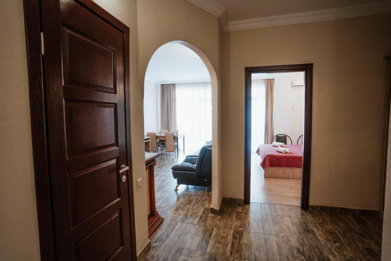Hotel General Batumi Ngoại thất bức ảnh