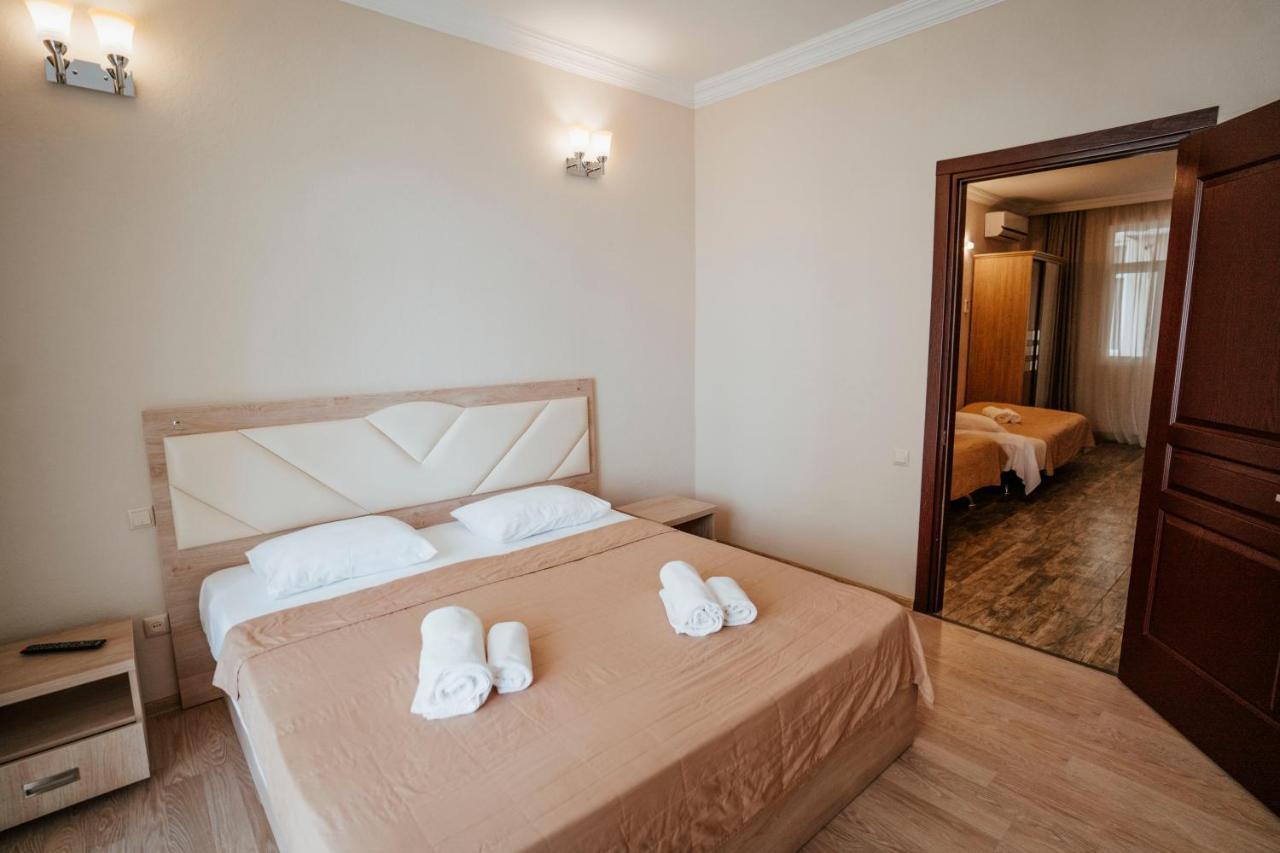 Hotel General Batumi Ngoại thất bức ảnh