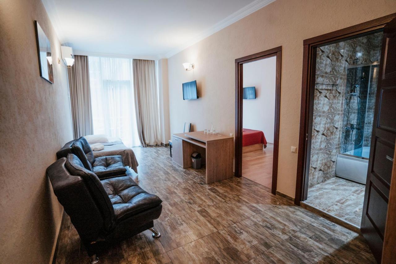 Hotel General Batumi Ngoại thất bức ảnh