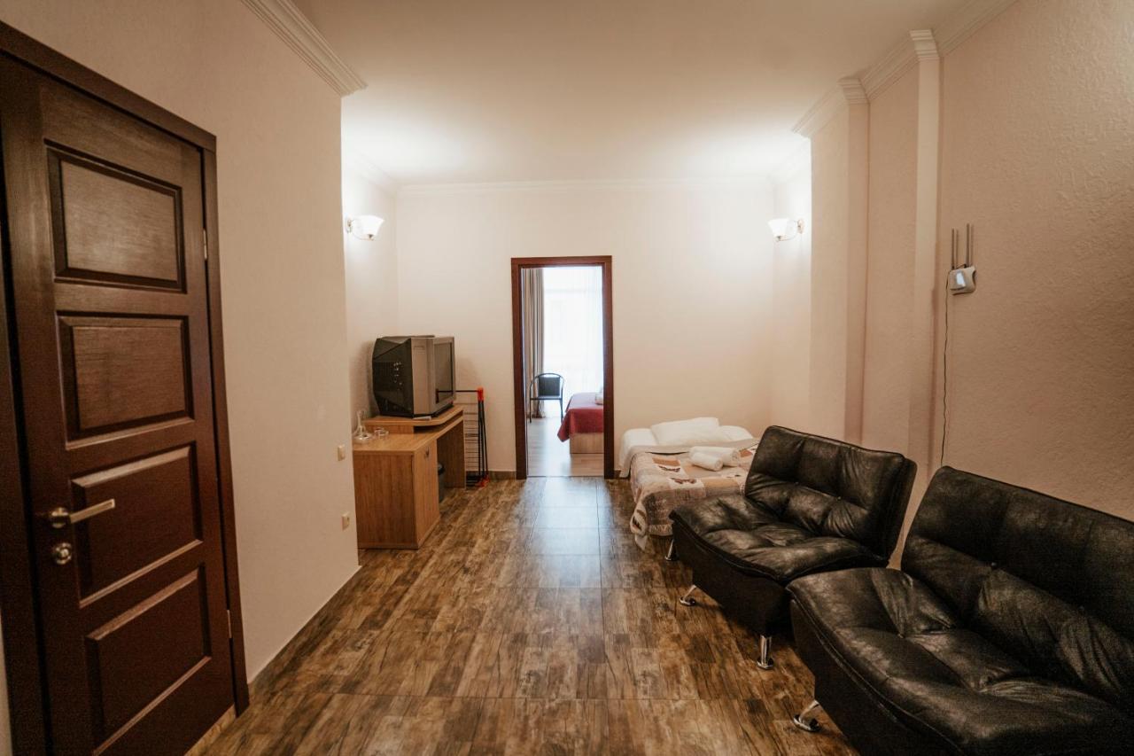 Hotel General Batumi Ngoại thất bức ảnh