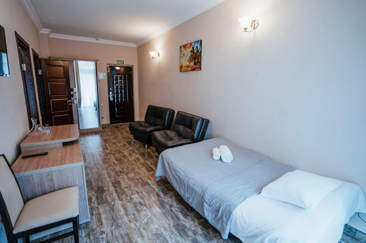 Hotel General Batumi Ngoại thất bức ảnh