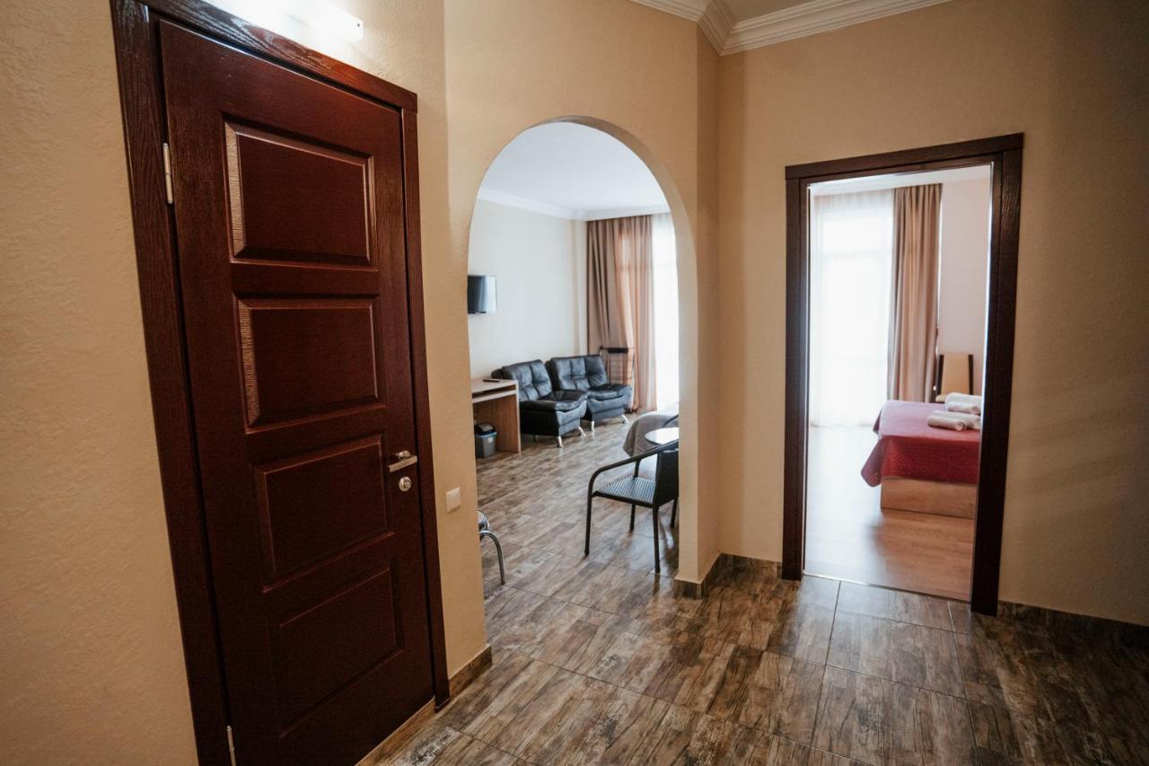 Hotel General Batumi Ngoại thất bức ảnh
